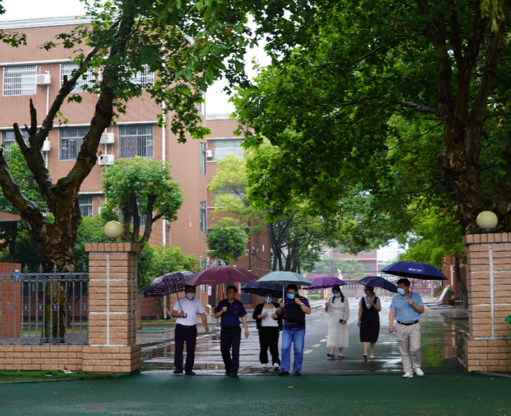 文華中學(xué)“雙優(yōu)化”整治百日攻堅(jiān)行動(dòng) 工作督導(dǎo)紀(jì)實(shí)